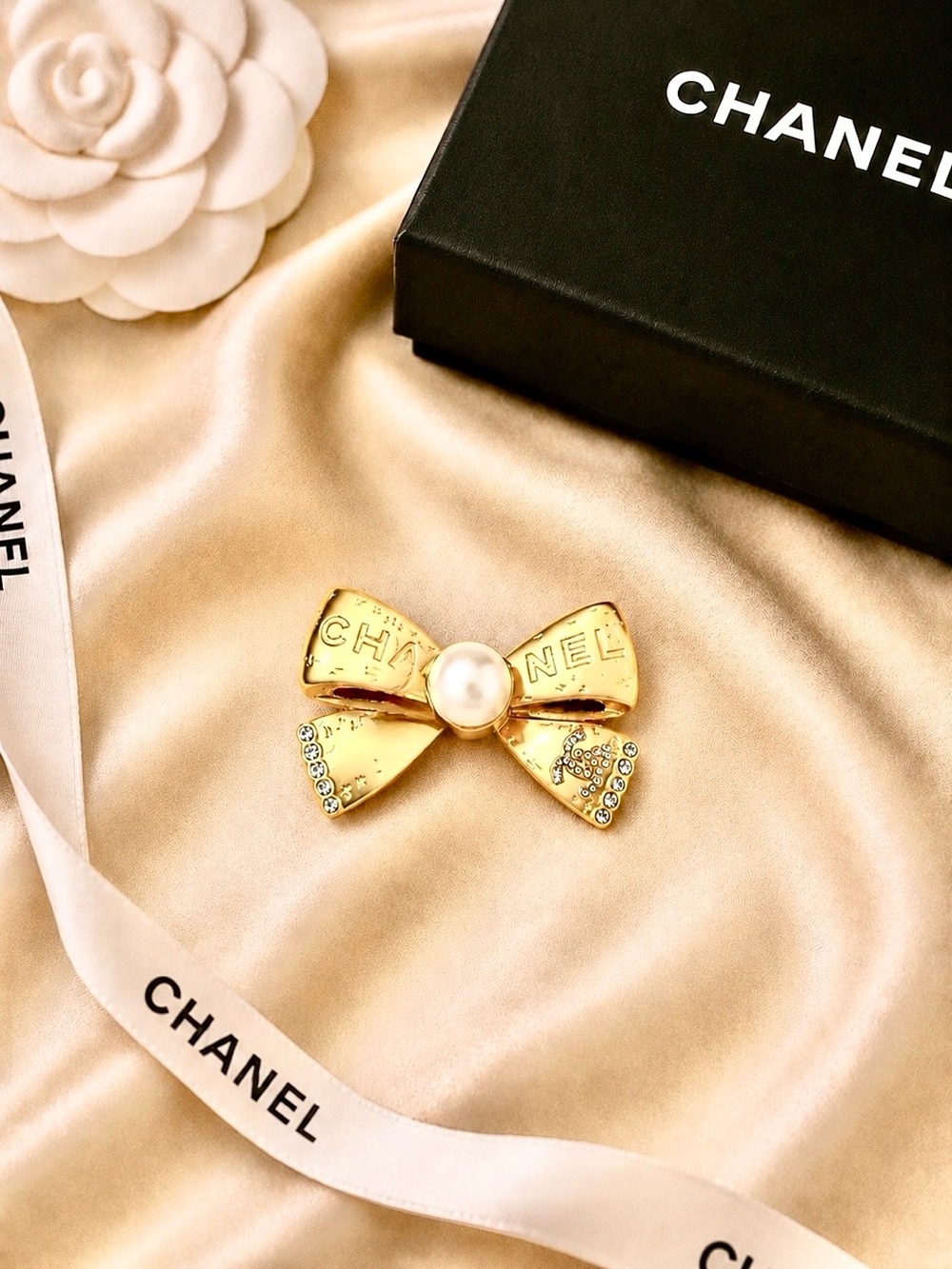 Designer inspired Gold Bow Brooch with Pearl and Crystals
